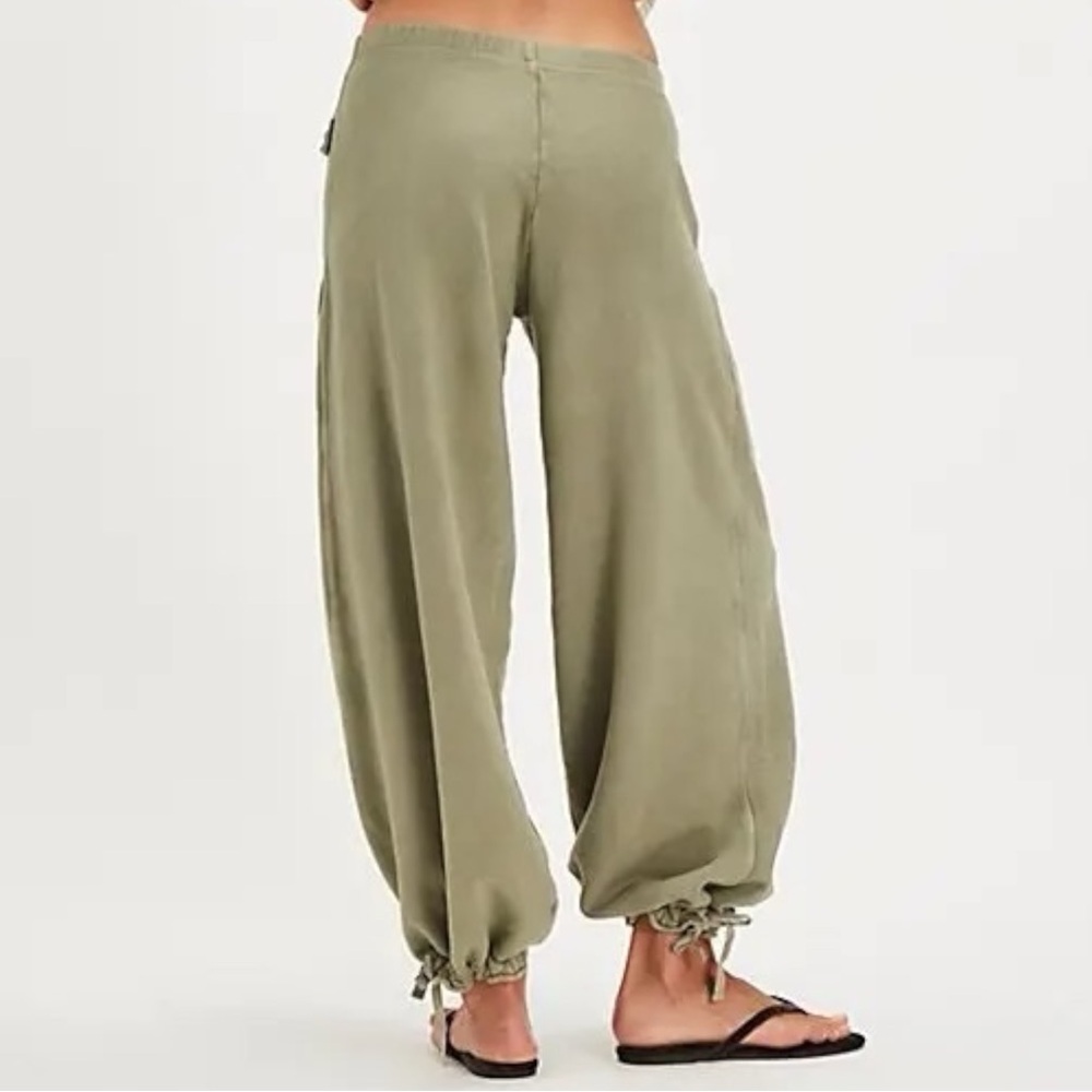 Free People FP One Bohemian Wide Leg Barrel Arden Knit Pants Sage Green Large - Picture 4 of 13